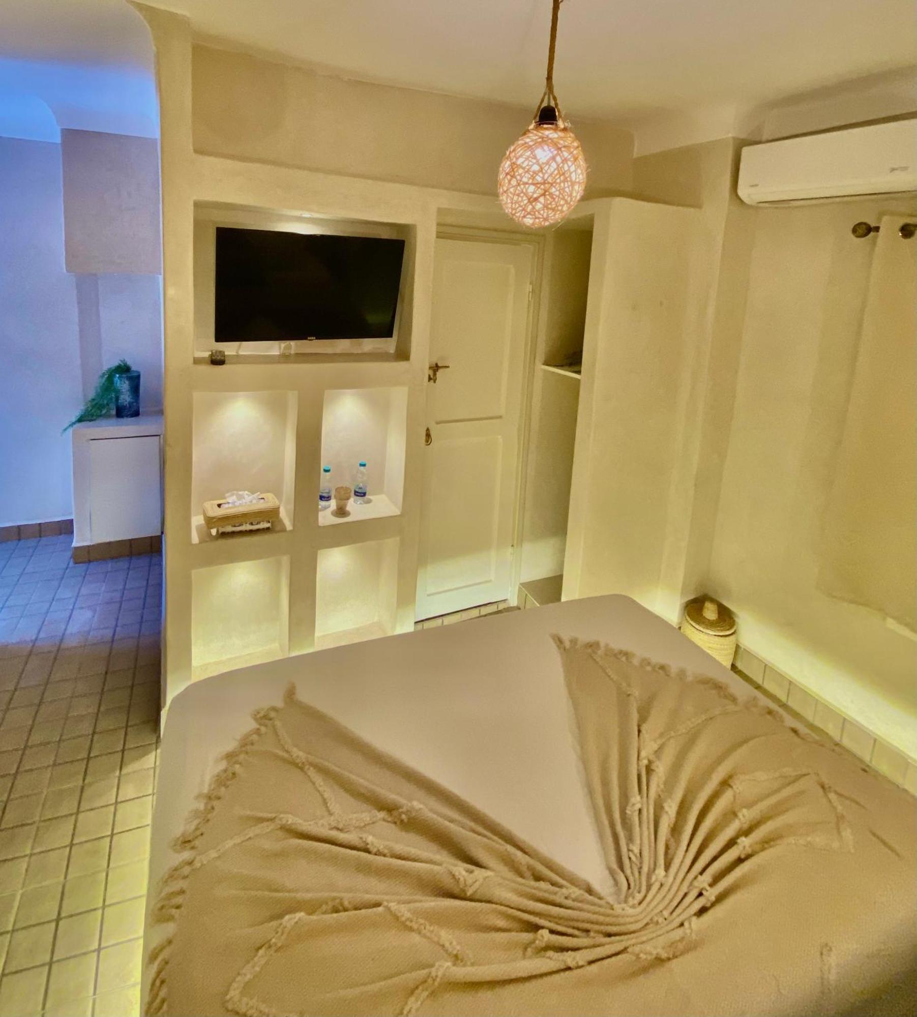 Oum H&n Bed & Breakfast *